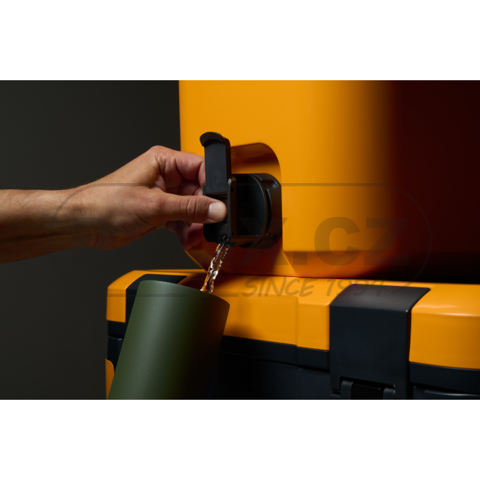 Nádrž na vodu a chladicí box s pevným pláštěm Dometic Recon, mango, 16 litrů